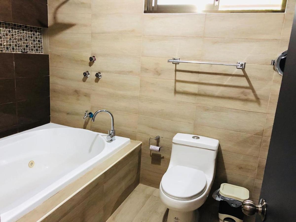 Casa Lili 2: Luxurious/Amplio/Hot Water/Economic/Wifi/Tv Lejlighed Valladolid  Eksteriør billede